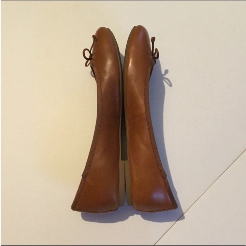 BANANA REPUBLIC FLAT SLIP ON UPPER LEATHER BOW DETAIL SIZE 10-B - Picture 3 of 13